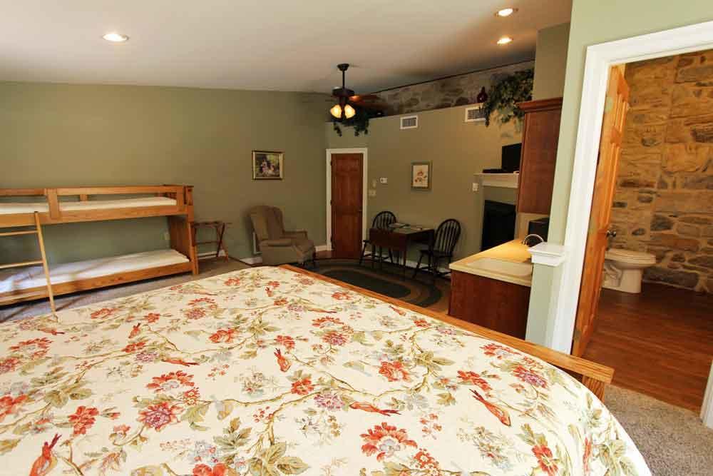 Rocky Acre Farm Bed & Breakfast Mount Joy Eksteriør billede